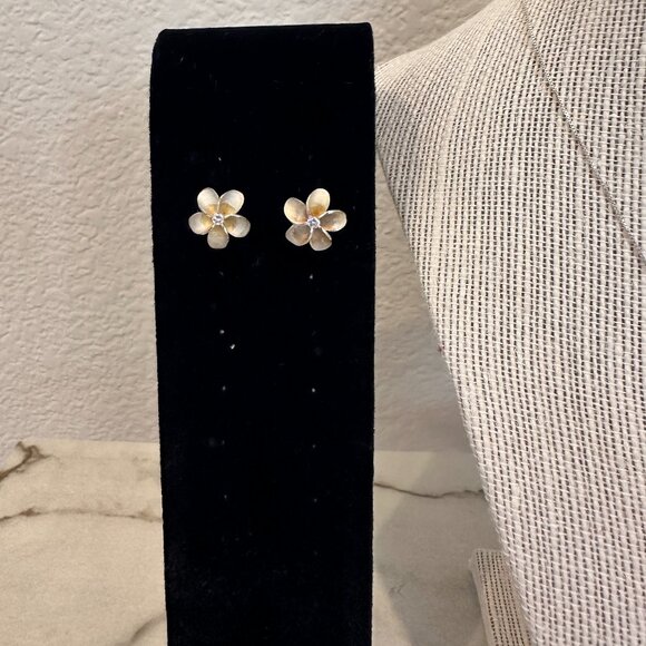 Hawaiian Sterling Silver Flower Earrings and Necklace Set - Picture 3 of 8